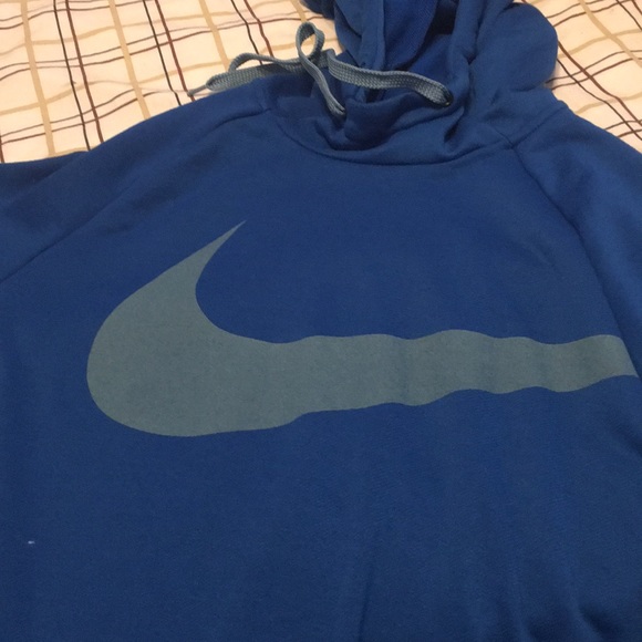 Nike dri-fit hoodie - Picture 1 of 3
